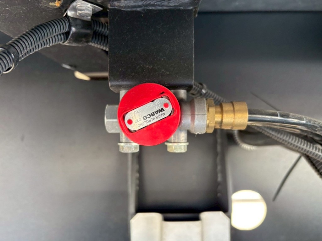 駐車ブレーキです。|トレクス  PFB34118改の写真33