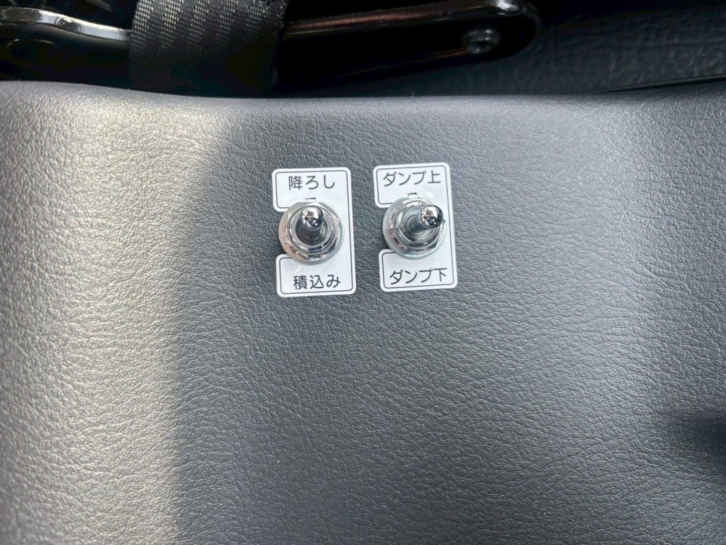 三菱 ファイター 2KG-FK72F(2WD)の写真19