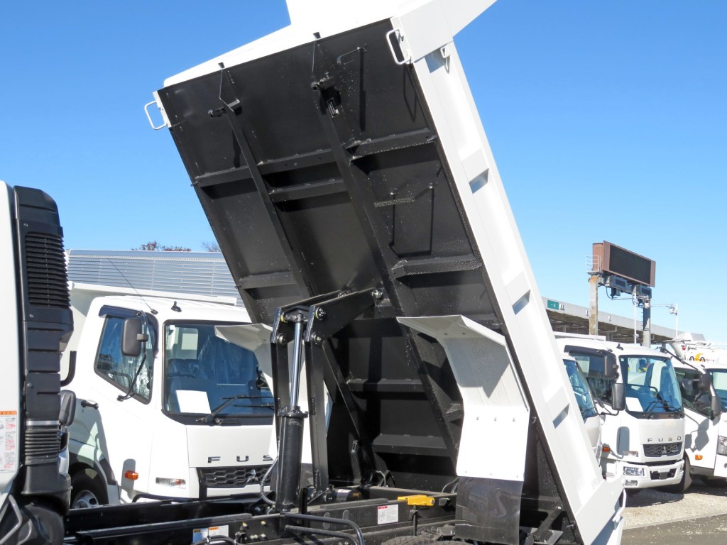 三菱 ファイター 2KG-FK72F(2WD)の写真9