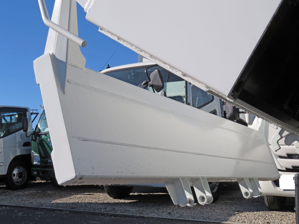 三菱 ファイター 2KG-FK72F(2WD)の写真11