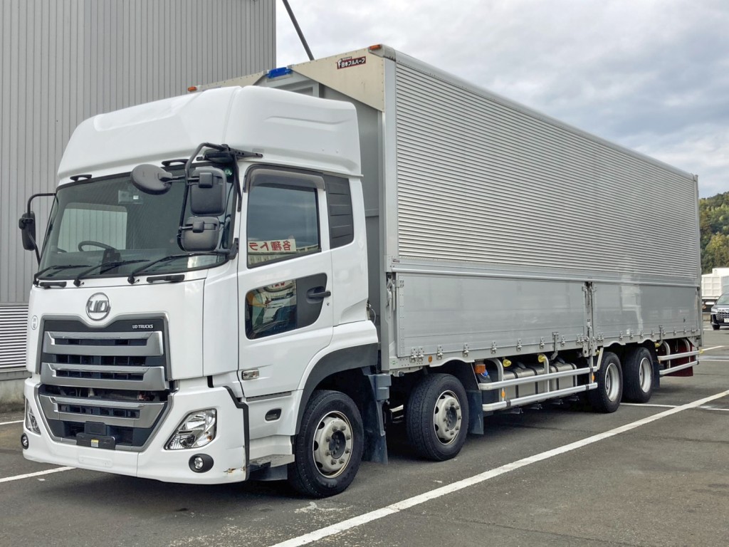 UDトラックス クオン 2RG-CG5FAの写真1
