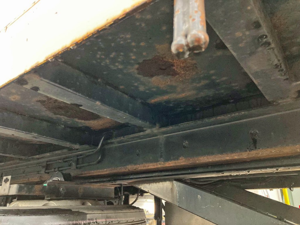 シャーシとネタの状態です。(縦ネタ・横ネタは鉄製です)|三菱 スーパーグレート 2PG-FS70HZの写真6