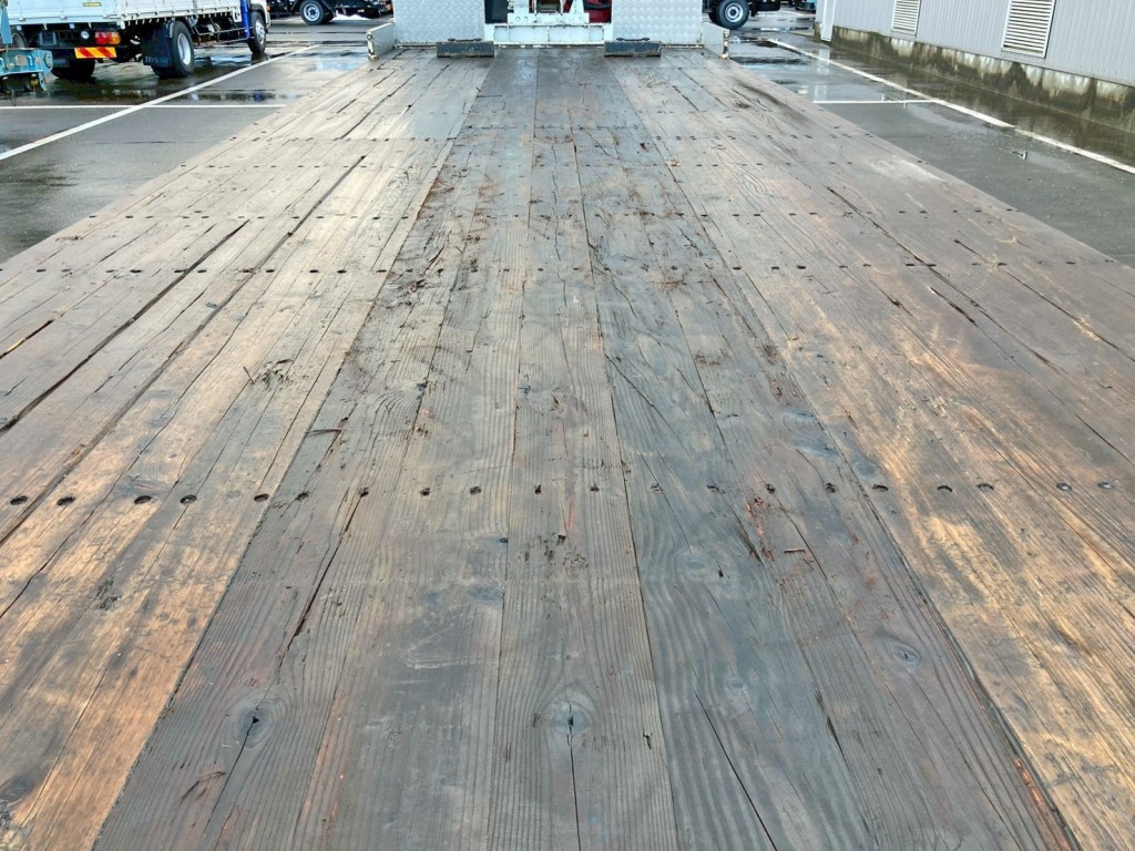 床板の状態です。(中央部)|三菱 スーパーグレート 2PG-FS70HZの写真10