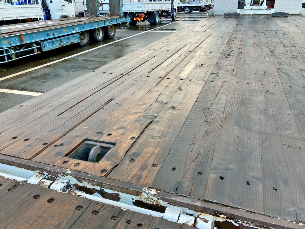 床板の状態です。(助手席側)|三菱 スーパーグレート 2PG-FS70HZの写真11