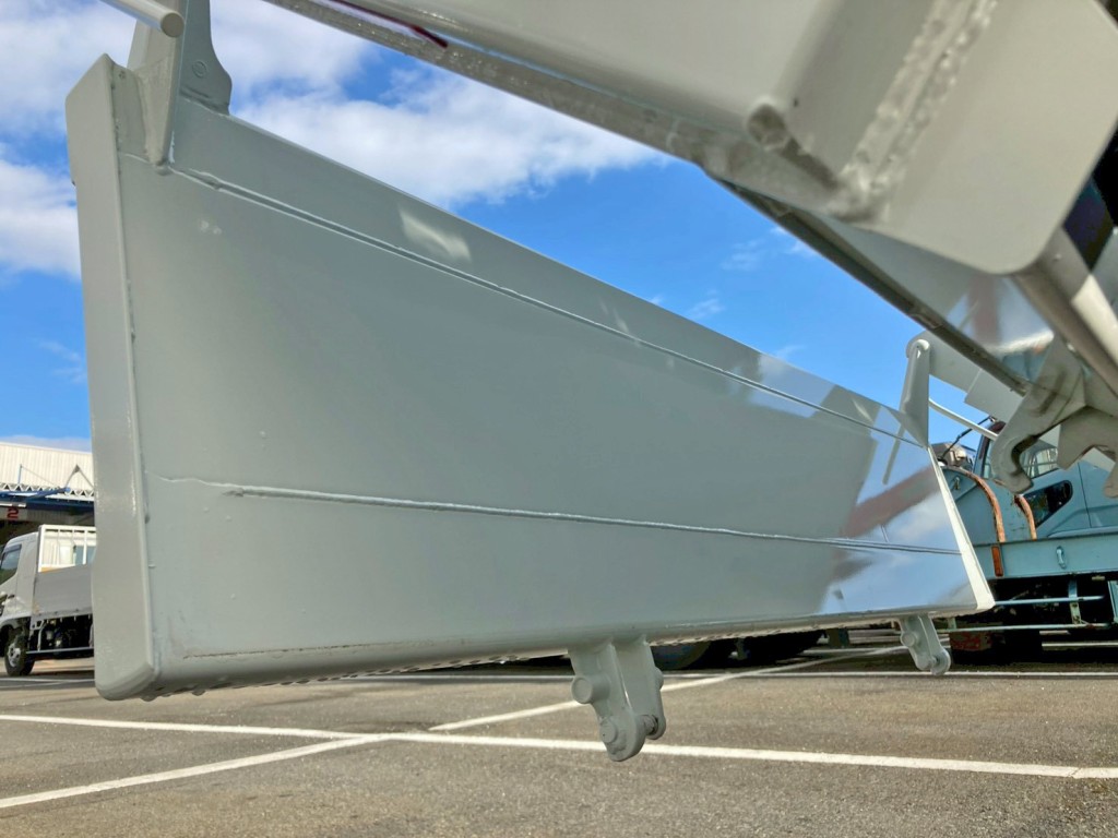 三菱 キャンター 2RG-FBA60(2WD)の写真13