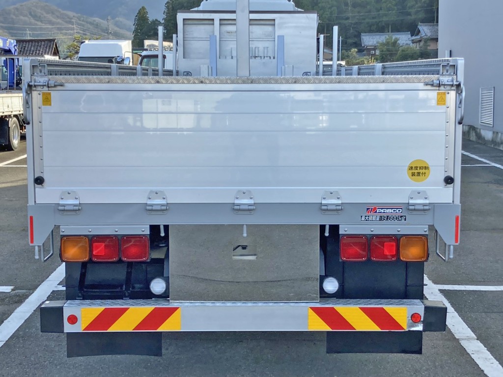 リヤ周りの状態です。|いすゞ ギガ 2PG-CYZ77Cの写真15