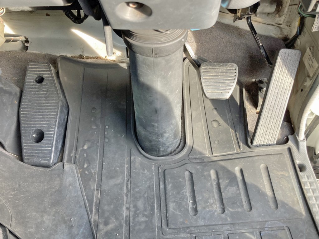 2ペダル仕様です。|いすゞ フォワード PKG-FRR90S1(2WD)の写真34