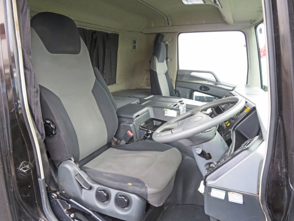 三菱 スーパーグレート QKG-FV60VXの写真6