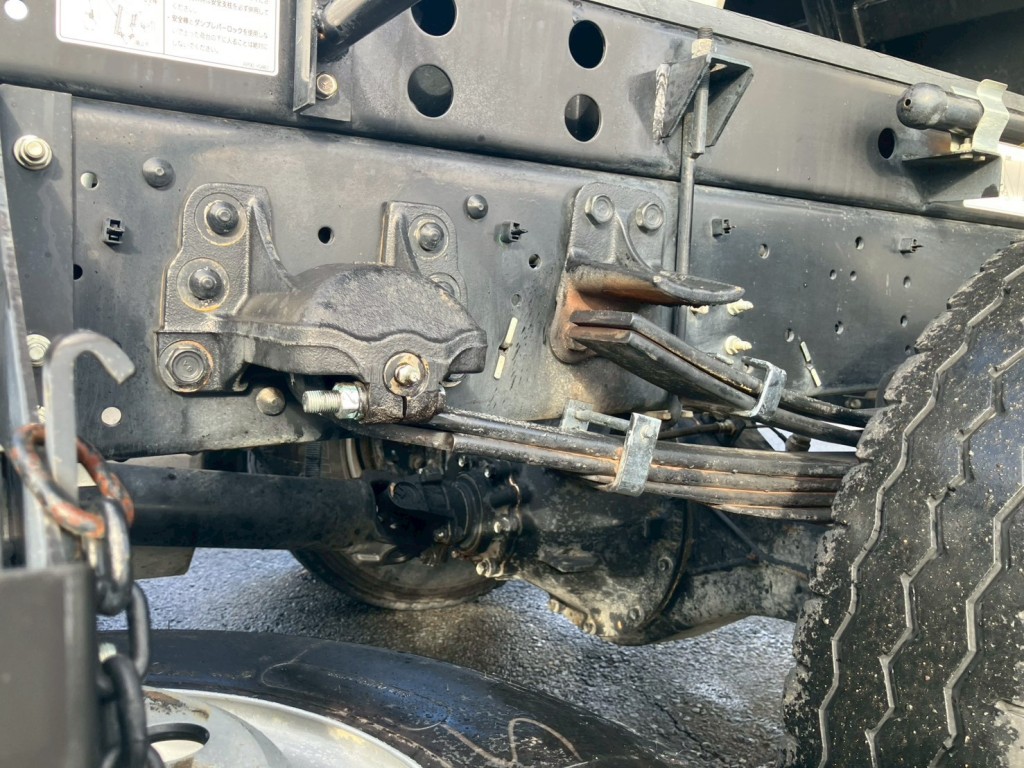 リーフサスです。|いすゞ フォワード 2RG-FRR90S1(2WD)の写真5