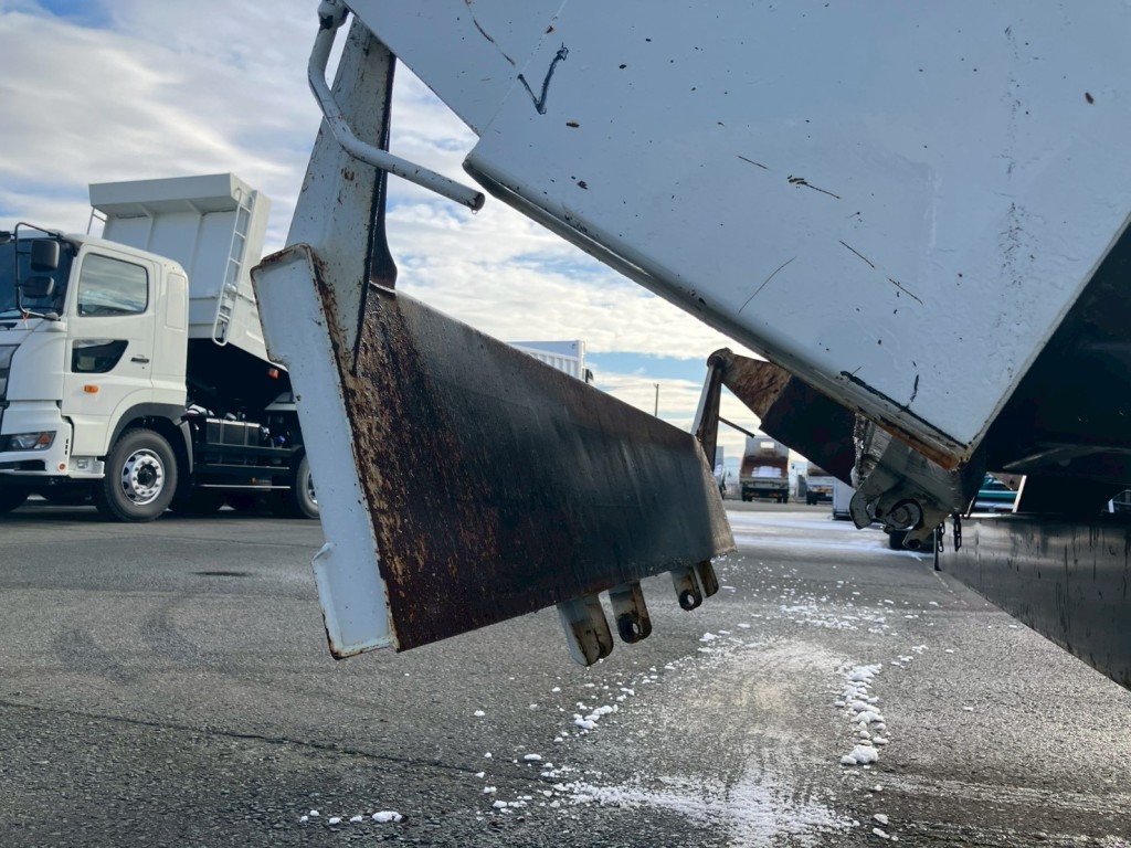 いすゞ フォワード 2RG-FRR90S1(2WD)の写真15