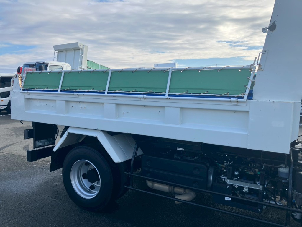 運転席側ボディーにキズ・サビ・ヘコミがあります。|いすゞ フォワード 2RG-FRR90S1(2WD)の写真30