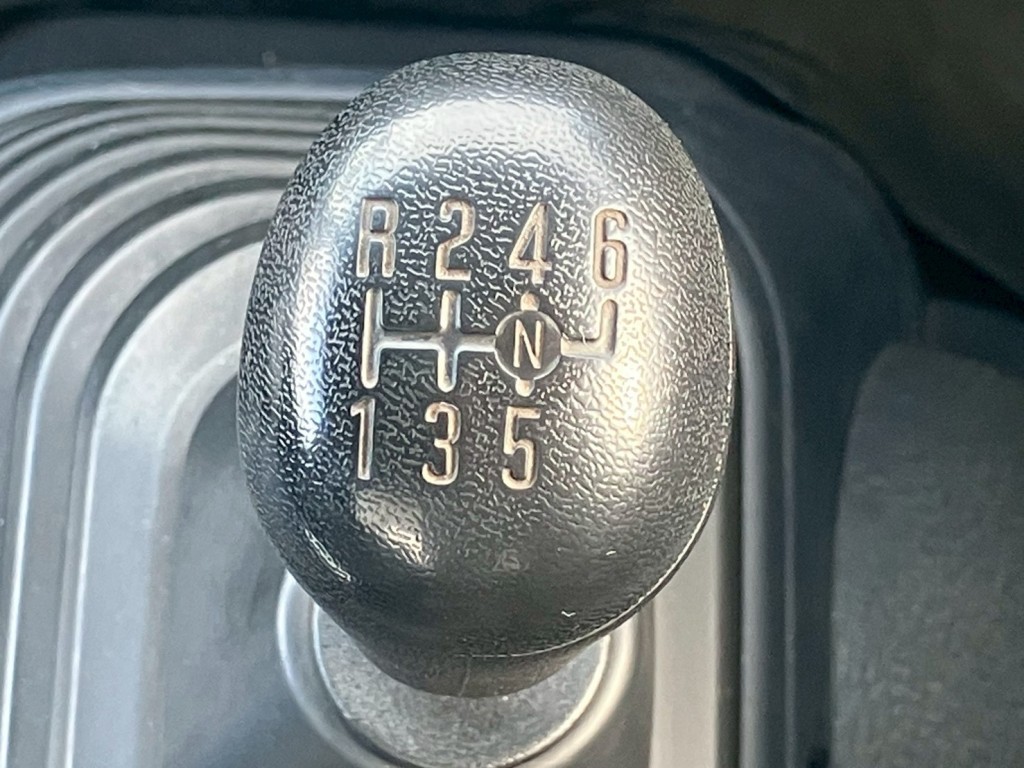 いすゞ フォワード 2RG-FRR90S1(2WD)の写真38