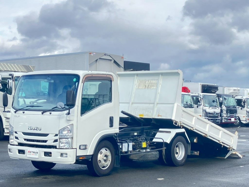 ボディーをスライドした状態です。|いすゞ エルフ TKG-NPR85YN(2WD)の写真1