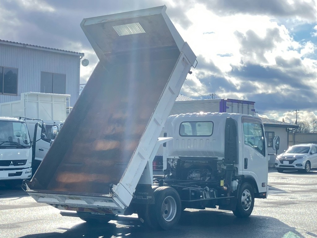 ダンプアップした状態です。|いすゞ エルフ TKG-NPR85YN(2WD)の写真5