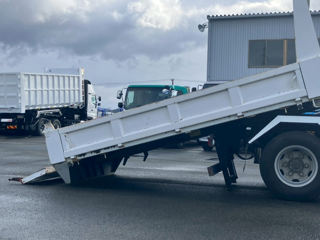 いすゞ エルフ TKG-NPR85YN(2WD)の写真15