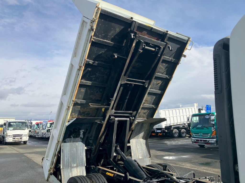 いすゞ エルフ TKG-NPR85YN(2WD)の写真16