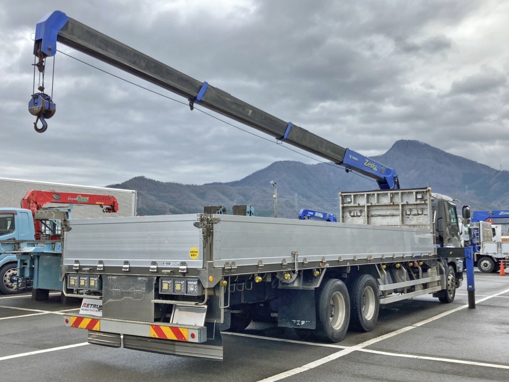 いすゞ ギガ QKG-CYY77Aの写真4