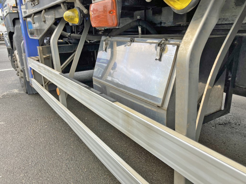 いすゞ ギガ QKG-CYY77Aの写真26