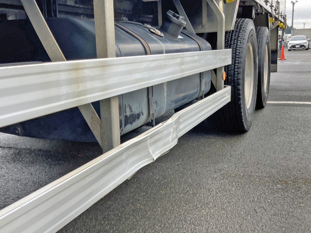 いすゞ ギガ QKG-CYY77Aの写真30