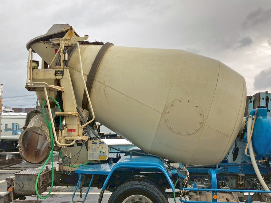 ドラムの外観状態です。(運転席側)|日野 レンジャー 2KG-FJ2ABAの写真23