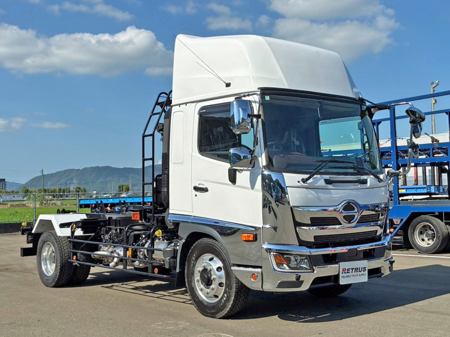 ホイールはアルミ製です。|日野 レンジャー 2KG-FE2ACAの写真2