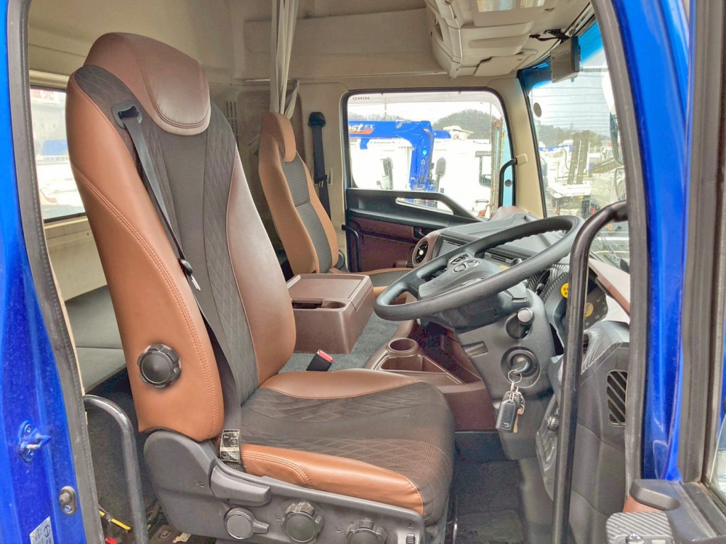 ハイルーフキャビンです。|日野 プロフィア 2DG-SH1EEGGの写真8