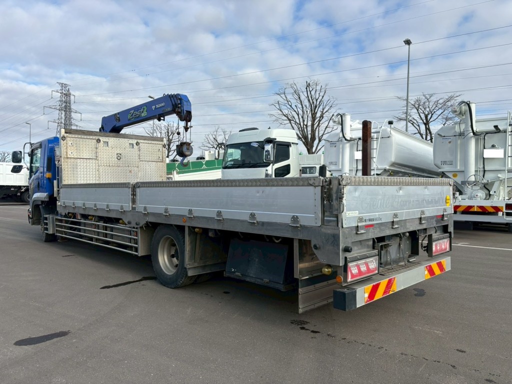 いすゞ フォワード 2RG-FTR90V2の写真3