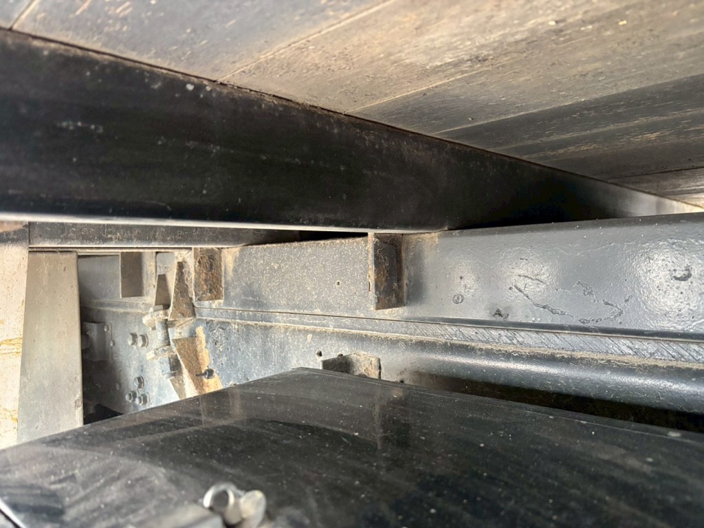 シャーシとネタの状態です。|いすゞ フォワード 2RG-FTR90V2の写真6