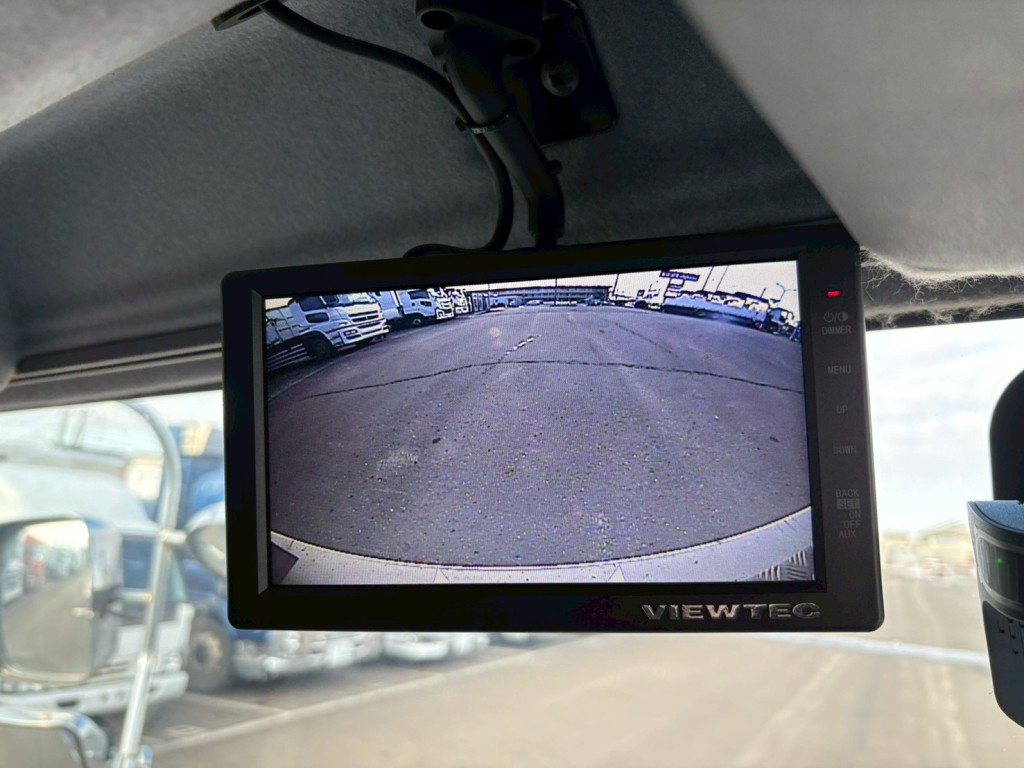 液晶バックモニター付きです。|いすゞ フォワード 2RG-FTR90V2の写真44