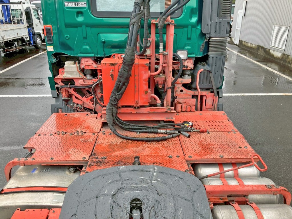 踊り場の状態です。|日野 プロフィア QPG-SH1EDDGの写真10