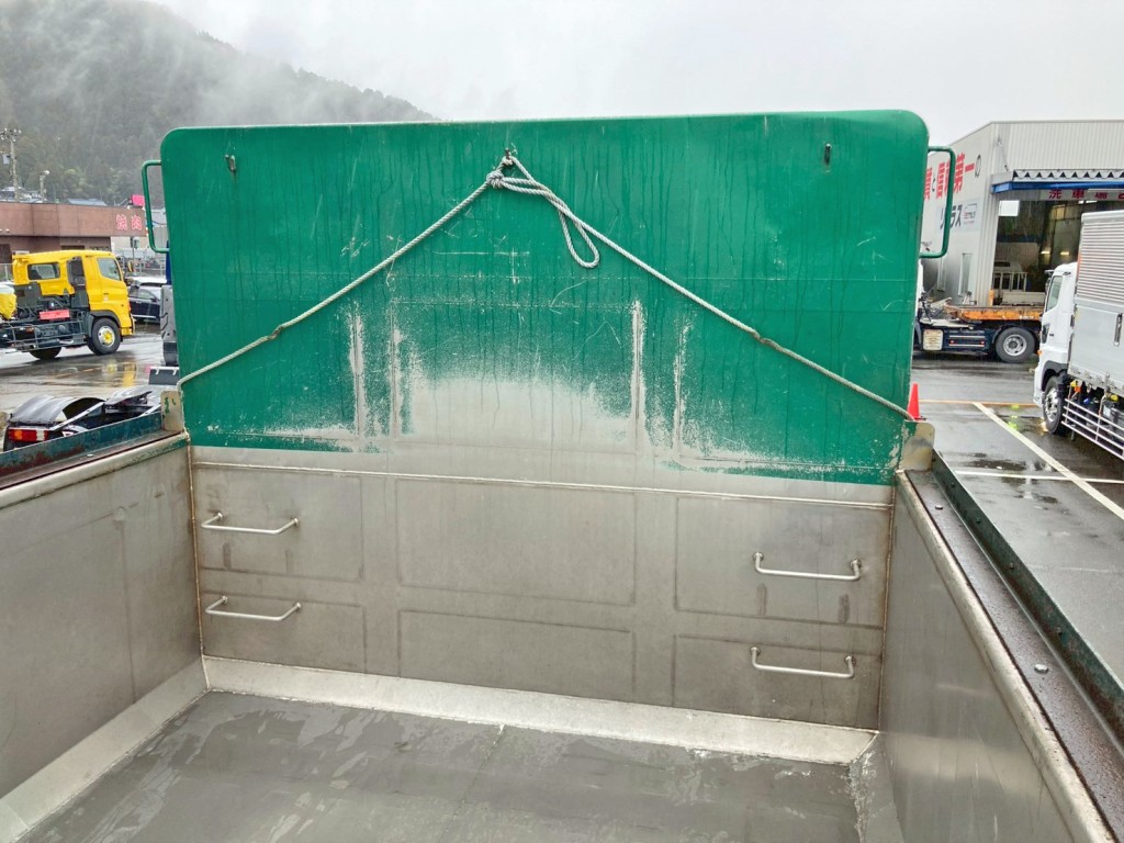 プロテクターもステンレス製です。|東急 TF36H2C3の写真16