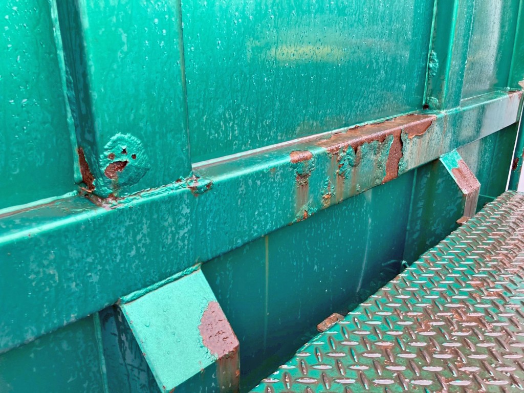 前壁骨組みに腐食があります。|東急  TF36H2C3の写真18