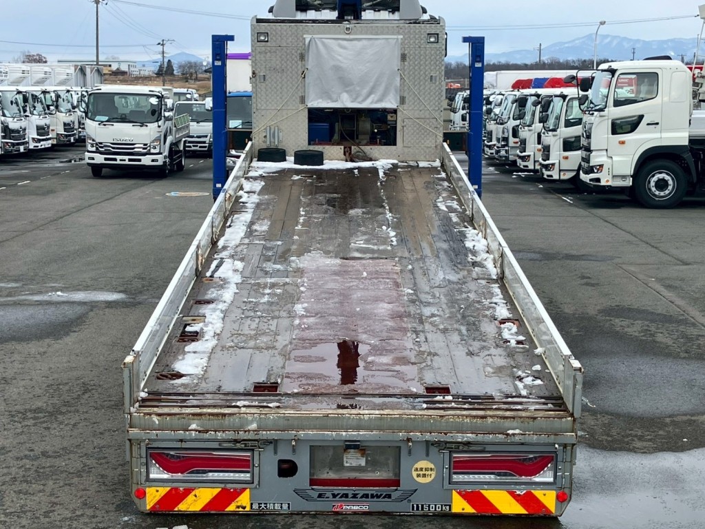 床は板張り・鉄板です。|三菱 スーパーグレート QPG-FS60VZの写真10