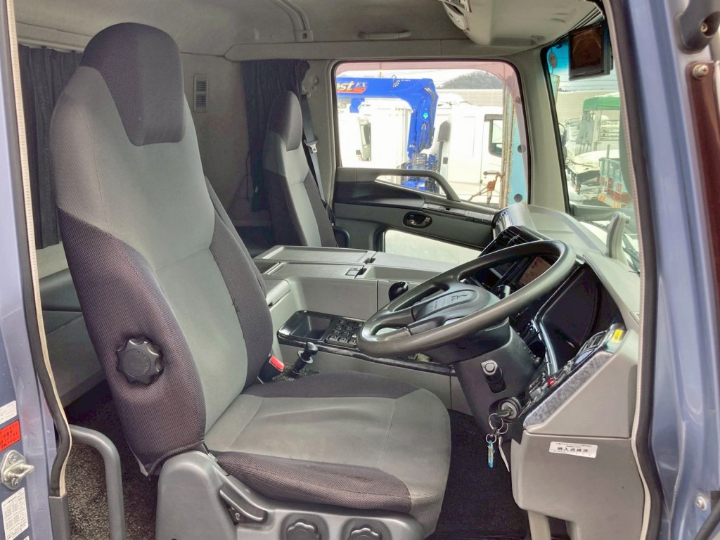 三菱 スーパーグレート QPG-FS64VZの写真7