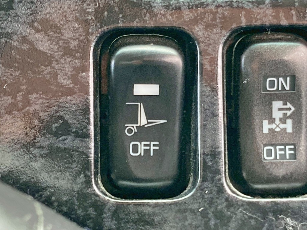 ゲートのメインスイッチです。|三菱 スーパーグレート QPG-FS64VZの写真44