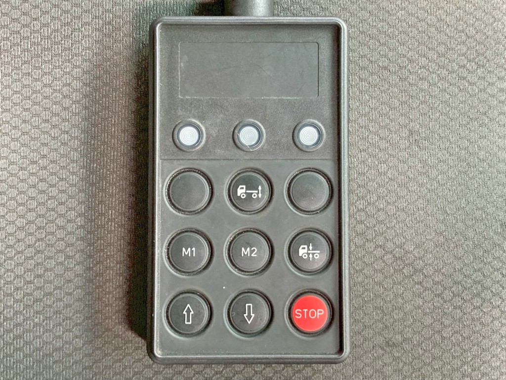 エアサスのコントローラーです。|三菱 スーパーグレート QPG-FS64VZの写真45