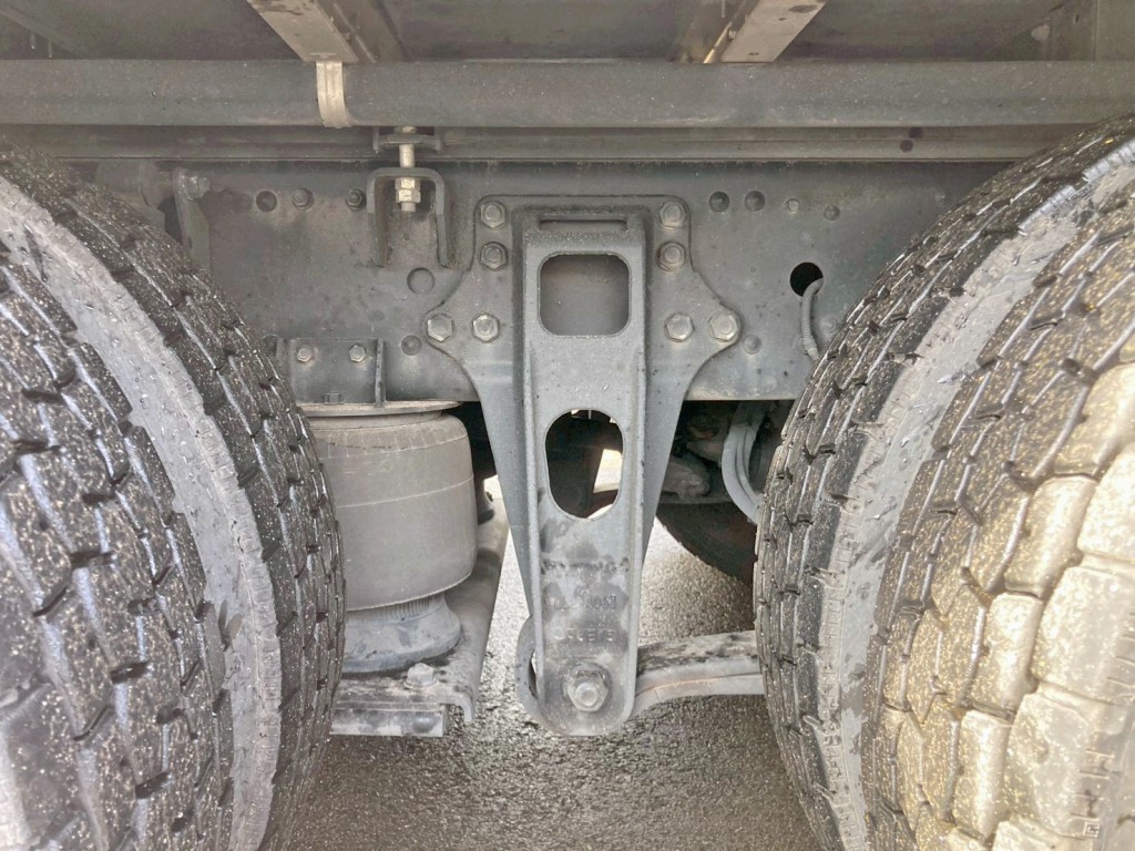 エアサスです。|三菱 スーパーグレート 2KG-FS74HZの写真5