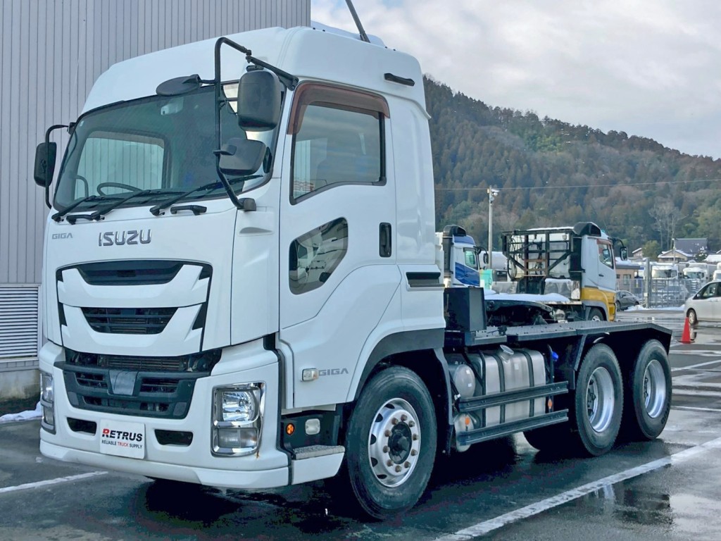 いすゞ ギガ QDG-EXZ52BJの写真1