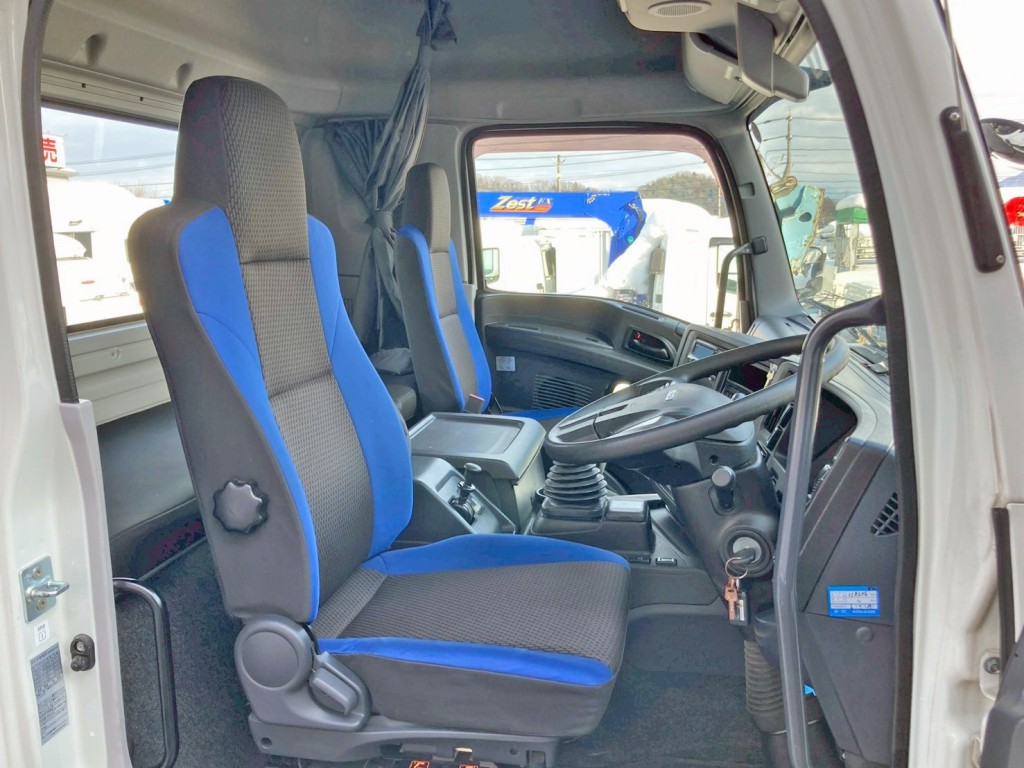 ハイルーフキャビンです。|いすゞ ギガ QDG-EXZ52BJの写真8