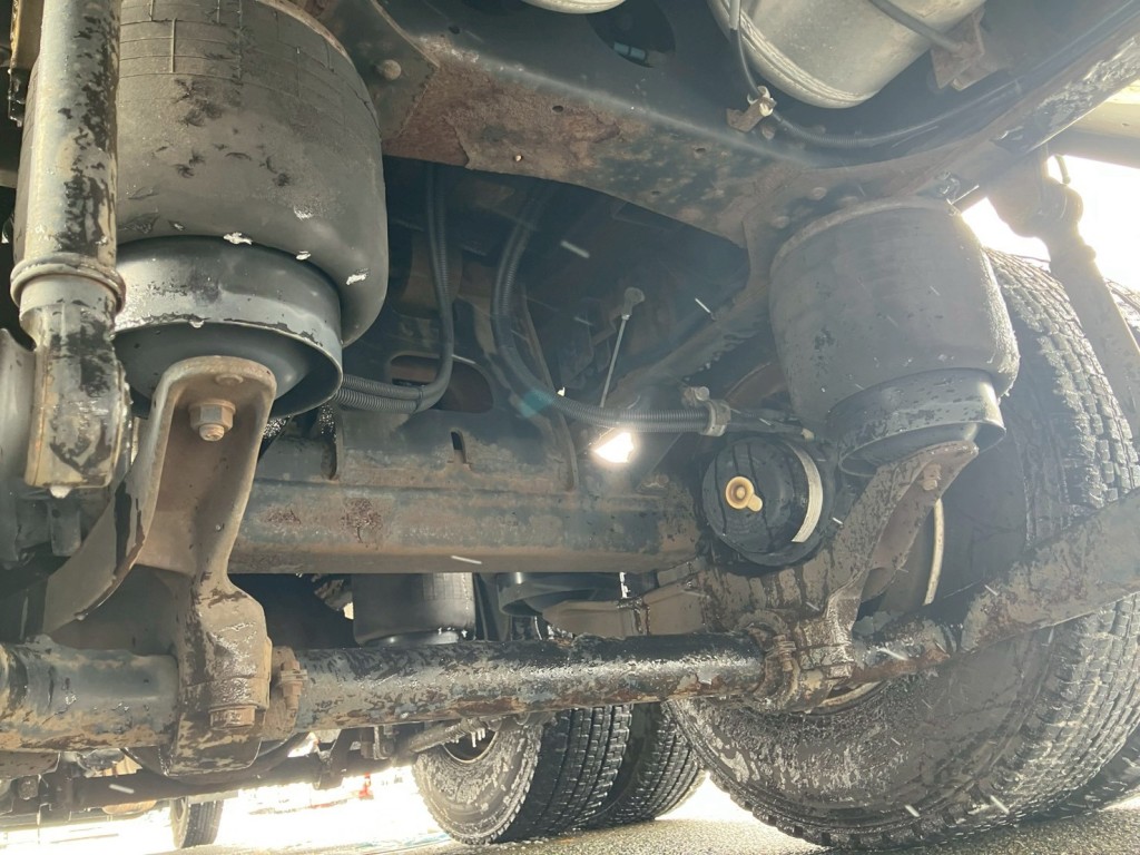 下回りの状態です。|三菱 スーパーグレート QPG-FU64VZの写真43