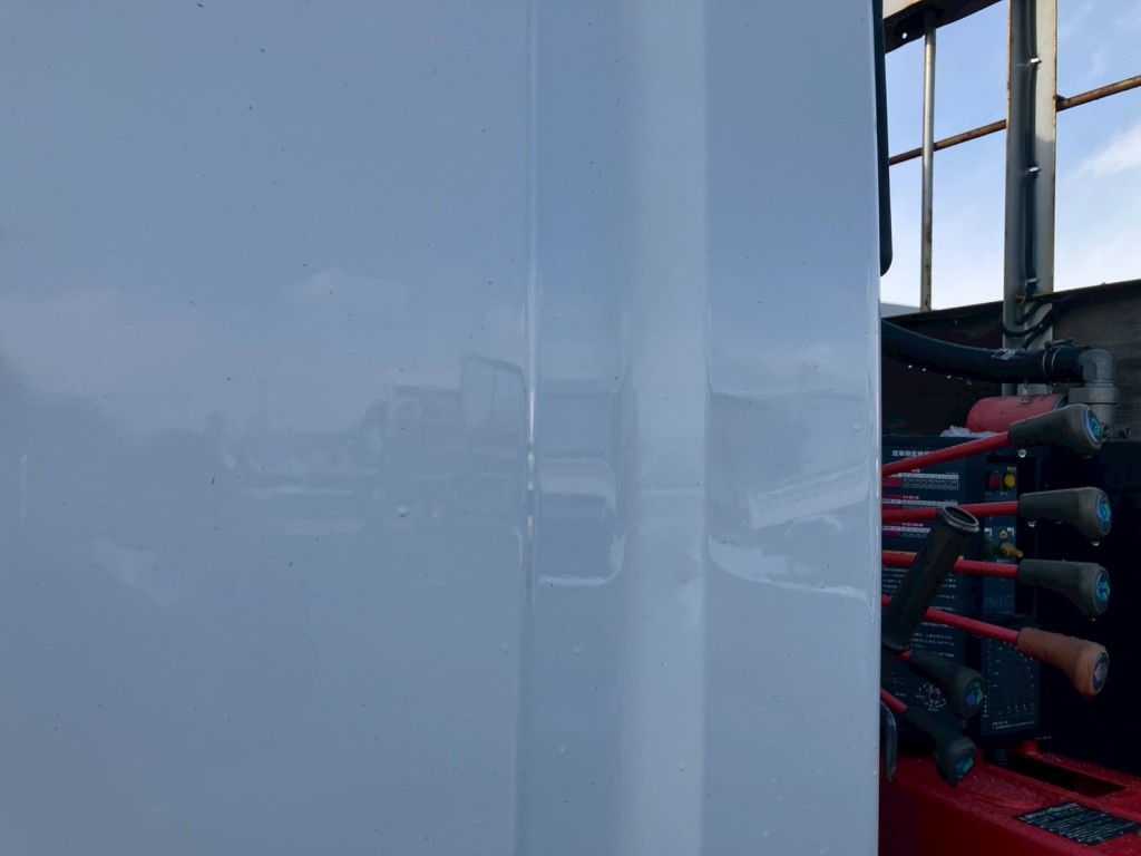 助手席側クォーターパネルにキズ・ヘコミがあります。|いすゞ フォワード TKG-FRR90S2(2WD)の写真24