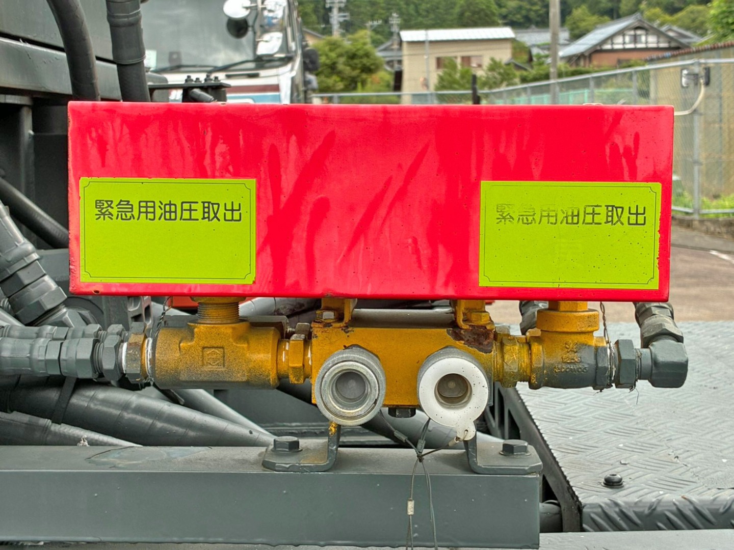 油圧の配管です。|日野 プロフィア BDG-FS1EPYAの写真18