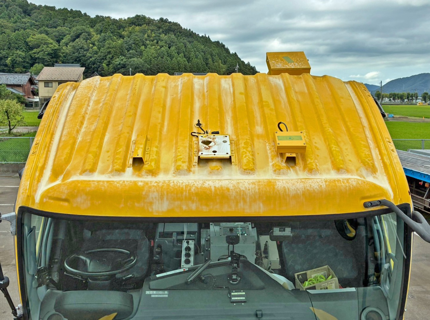 ルーフ全体に塗装剝がれがあります。|日野 プロフィア BDG-FS1EPYAの写真35
