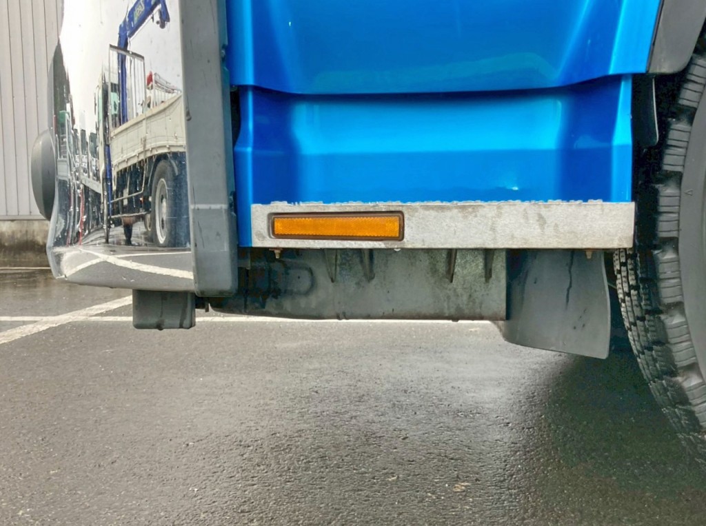 助手席側ステップ下部カバーが欠品しています。|UDトラックス クオン 2PG-GK5AABの写真20