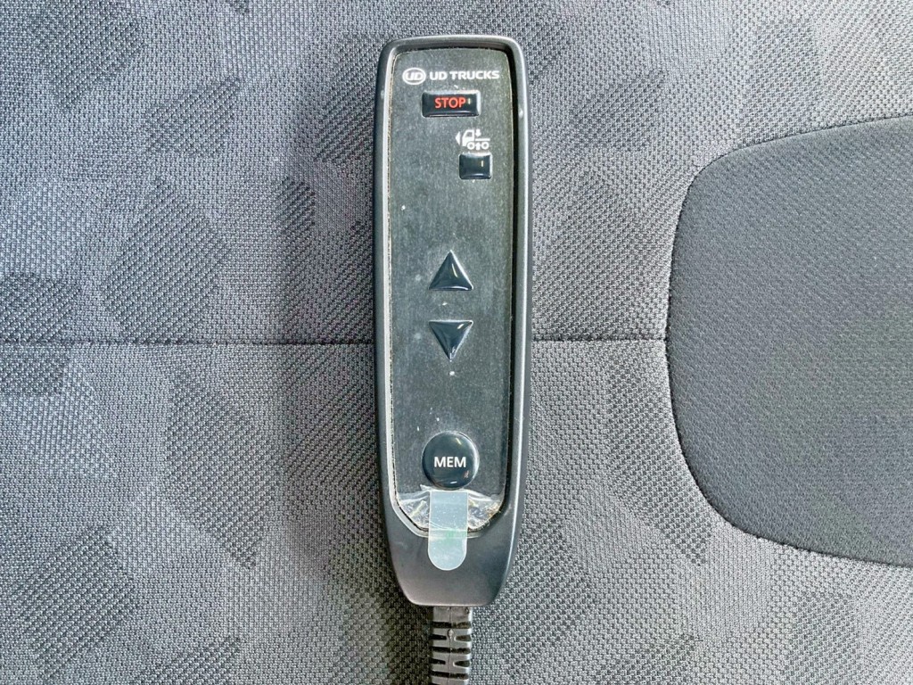 エアサスのコントローラーです。|UDトラックス クオン 2PG-GK5AABの写真24