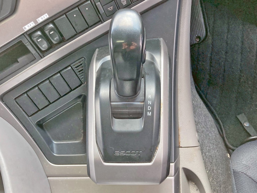 エスコットⅥです。|UDトラックス クオン 2PG-GK5AABの写真26