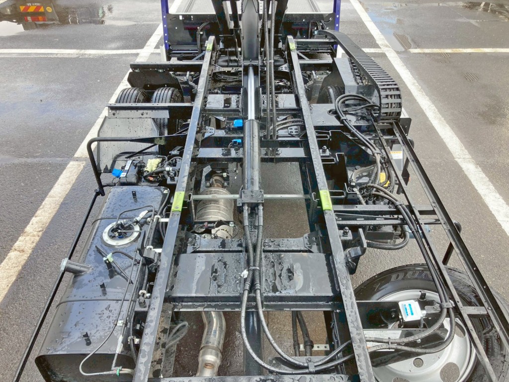 三菱 キャンター 2PG-FEB80(2WD)の写真13