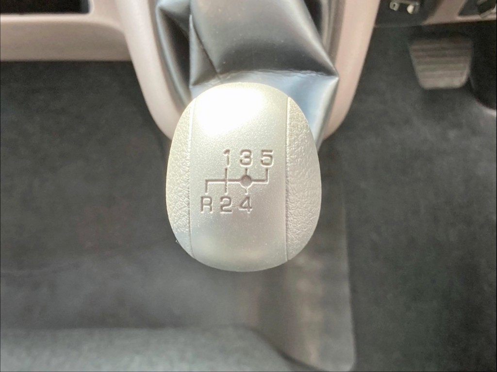 三菱 キャンター 2PG-FEB80(2WD)の写真23