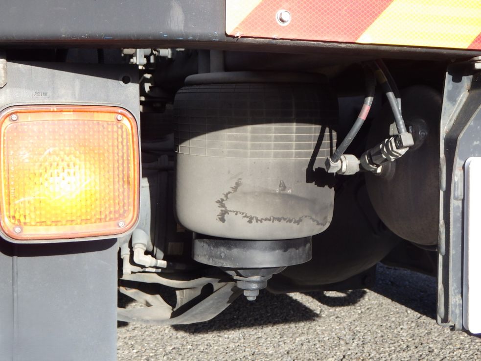 エアサスです。|日野 プロフィア QPG-SH1EDDGの写真9