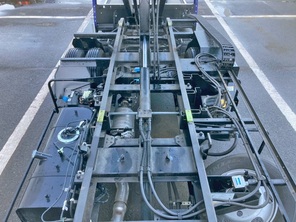 三菱 キャンター 2PG-FEB80(2WD)の写真14